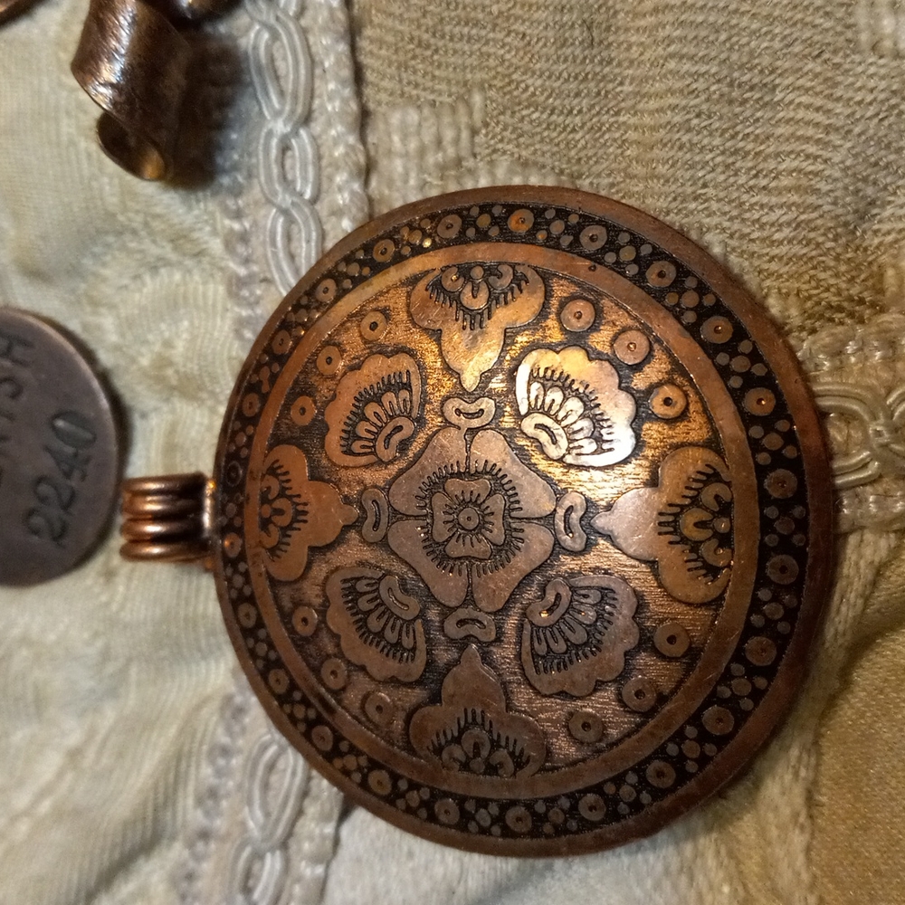 D-29 jewelry lot - Picture 5 of 10